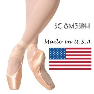 Gaynor Minden Pointe Shoes